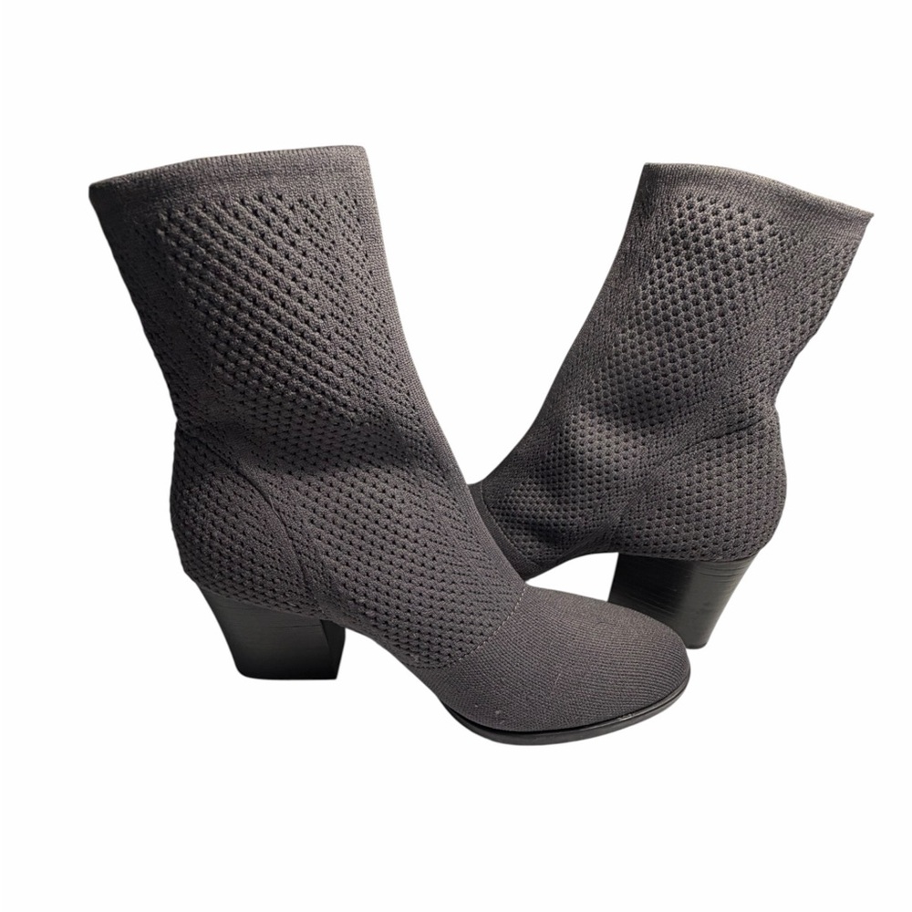 Born Meggs Knit Gray Stretch Knit Block Heel Booties Sz 8